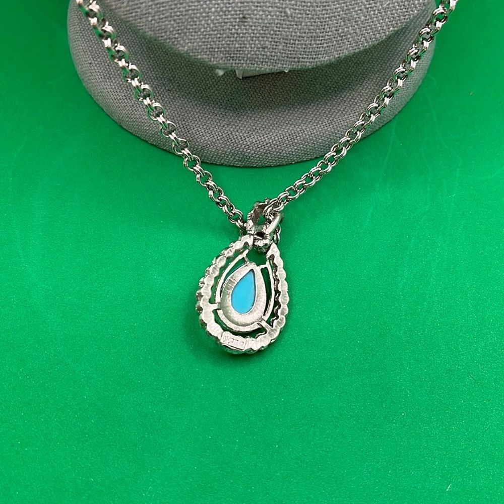 Vintage Avon Faux turquoise and silver tone double chain necklace - Picture 4 of 5